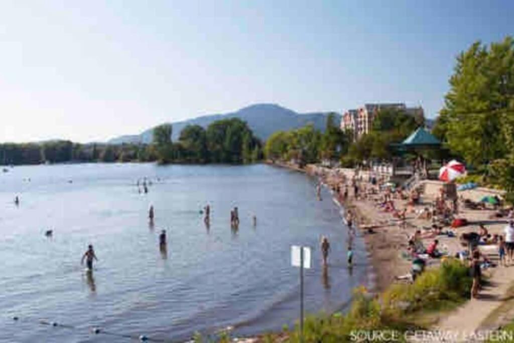 Le Pareo De Magog-Mont Orford Apartment ภายนอก รูปภาพ