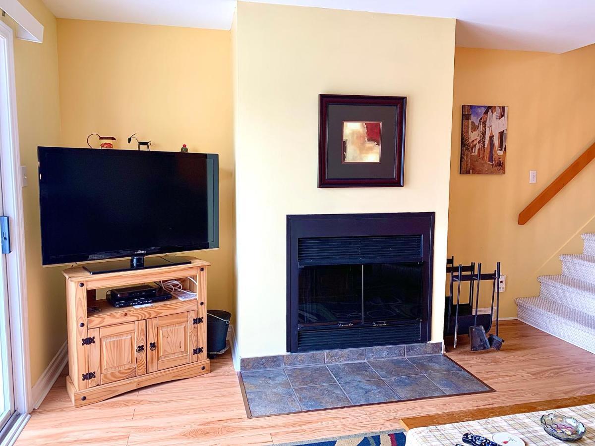 Le Pareo De Magog-Mont Orford Apartment ภายนอก รูปภาพ